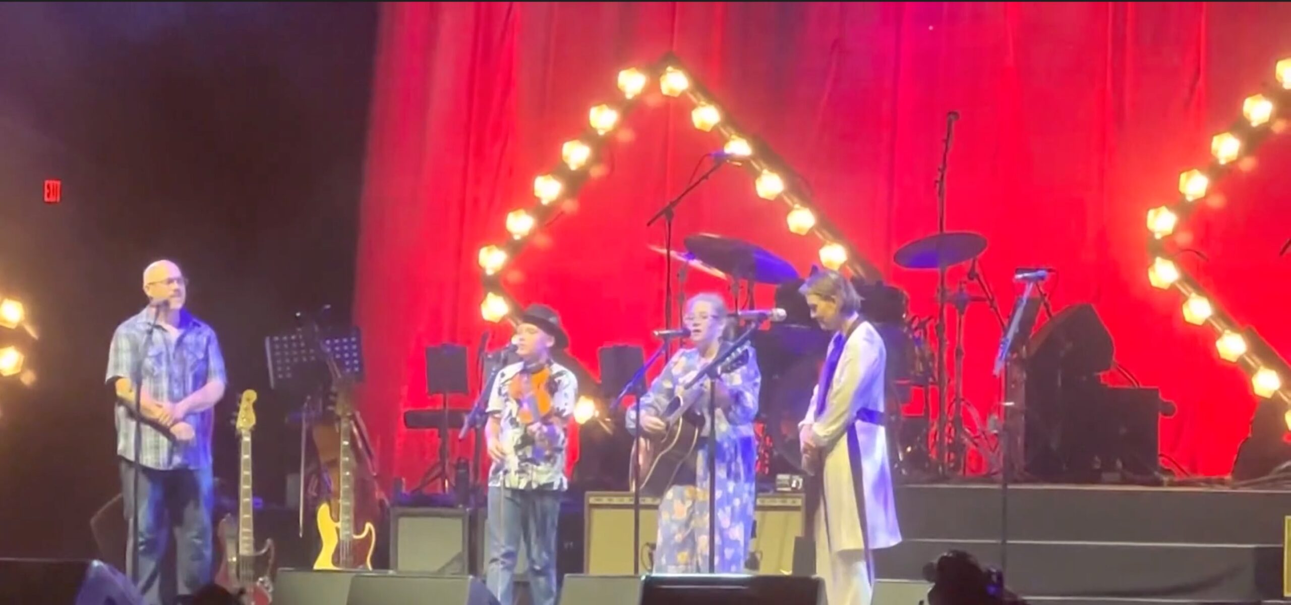 Small Town Strings siblings perform in Seattle for ongoing tour